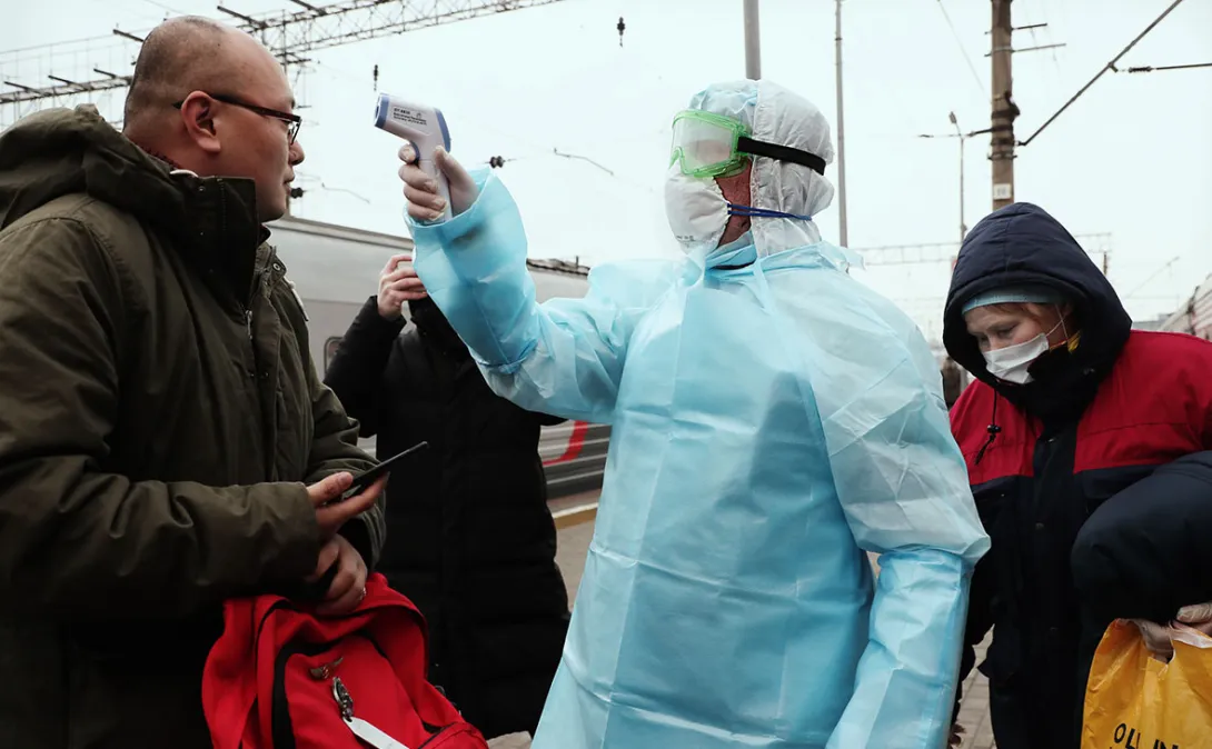 Вирусолог заявил о возможном сохранении ограничений в России до 2022 года 
