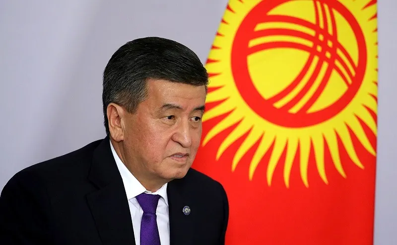 Президент Киргизии подал в отставку из-за беспорядков в стране