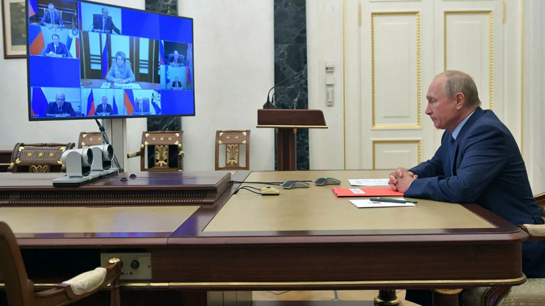 Путин предложил продлить договор СНВ-3 на год без условий