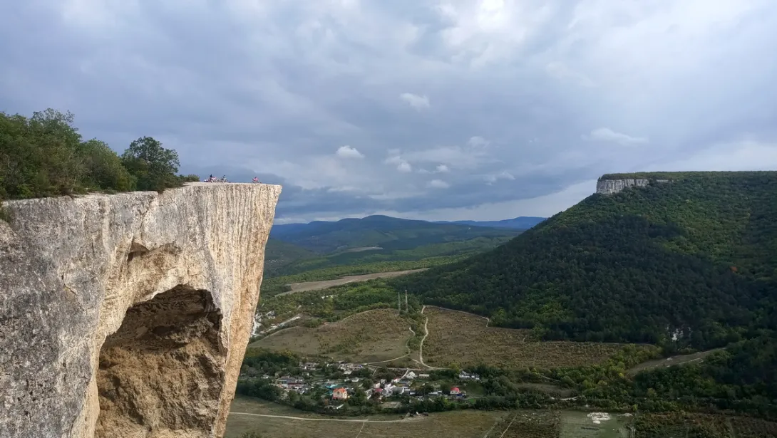 Осень заблудилась на подходах к Севастополю