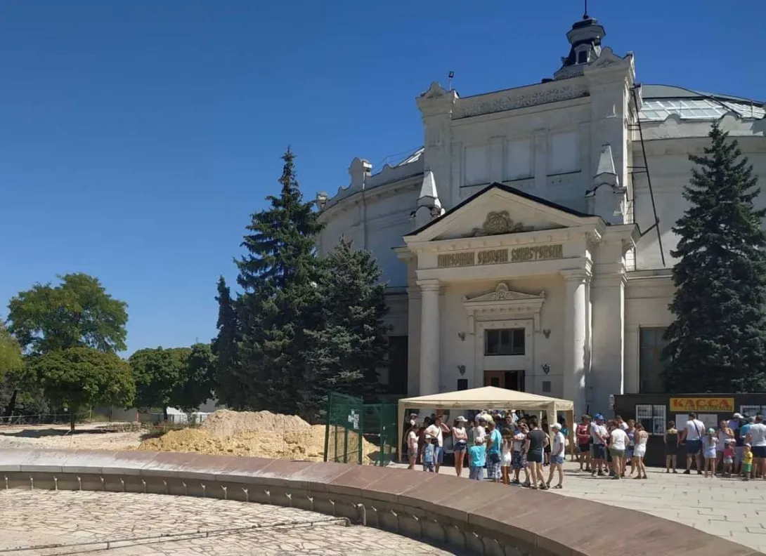 В Севастополе реконструируют здание Панорамы