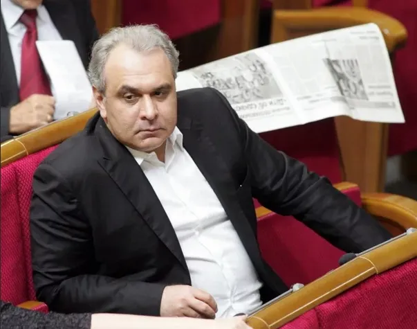Бывший соратник Порошенко обвинил его в подготовке переворота на Украине