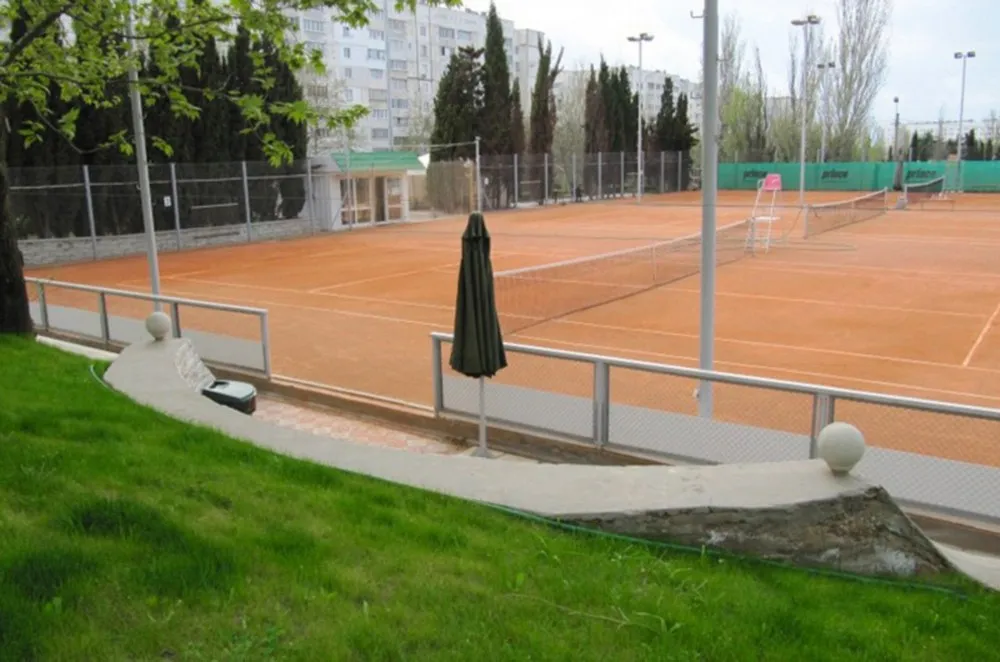 Новые традиции Севастополя: «Боимся, что вместо тенниса здесь будет многоэтажка»