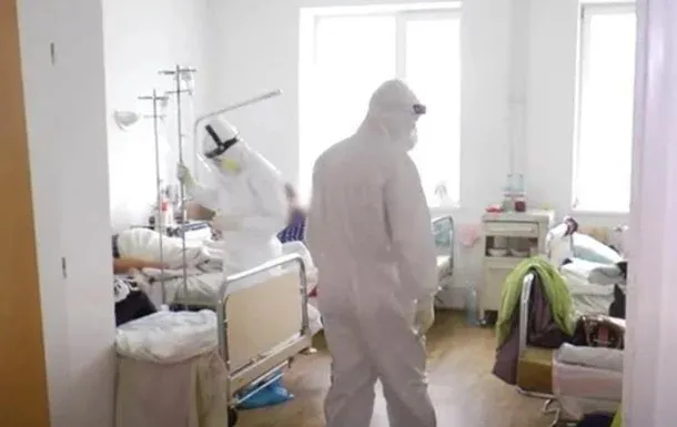 Минздрав Украины призвал коронаскептиков «не тревожить врачей и умирать дома»