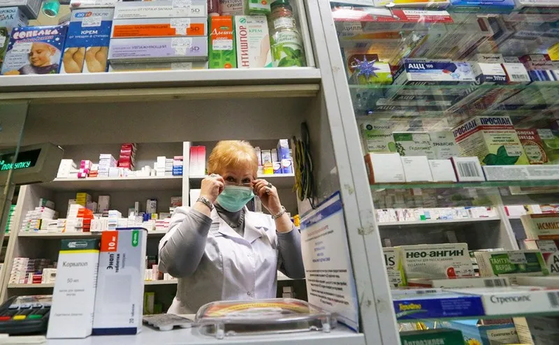 Российские аптеки остались без лекарств от COVID-19