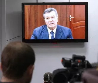 Янукович попросил суд разрешить ему участвовать в заседании о рассмотрении его дела онлайн