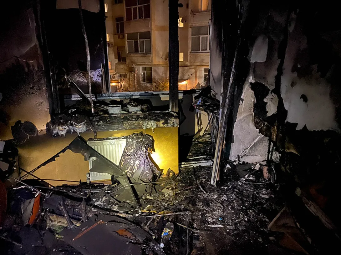 Девушка выпрыгнула в окно во время пожара в Севастополе 