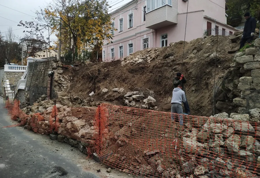 В Севастополе упятерят работы по подпорным стенам