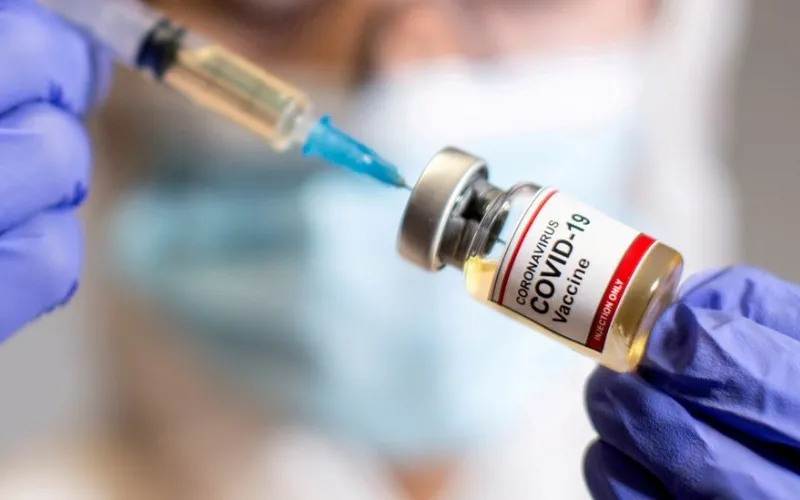 Россиянам разрешат выбрать вакцину от коронавируса