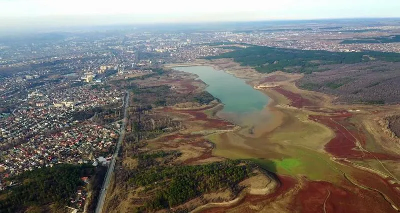 В Крыму шокирующими темпами продолжают иссякать водоемы (Видео)