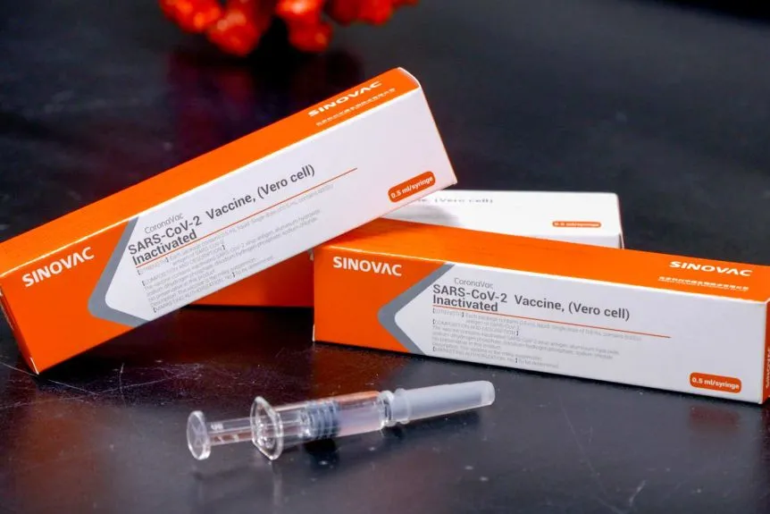 Китайская компания поставит на Украину 5 млн доз вакцины от коронавируса COVID-19