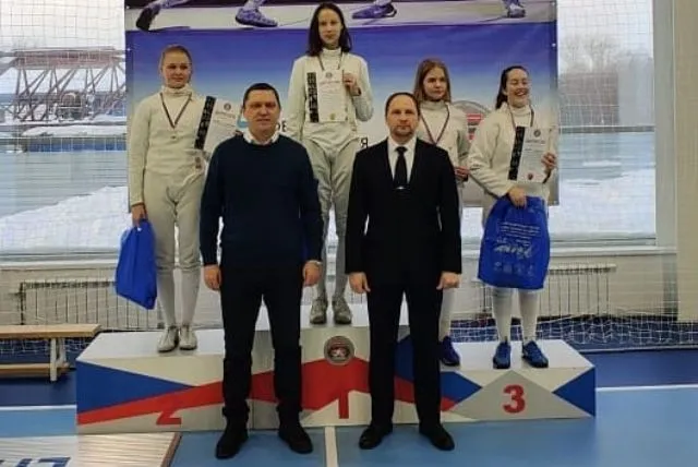 Фехтовальщица из Севастополя Ева Хисматова выиграла турнир «Шпага Сибири»