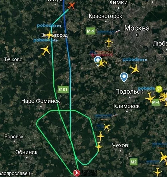 Самолет с Навальным совершил неприличный пируэт