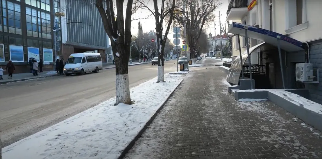 Как в Севастополе справляются с уборкой снега