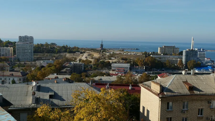 Опубликовано первое заключение по обсуждениям застройки Хрустального