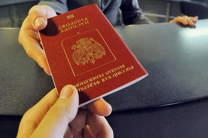 В России начнут выдавать новые паспорта