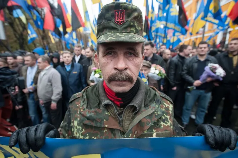Кабмин Украины запретил возлагать цветы к Могиле Неизвестного Солдата в Киеве
