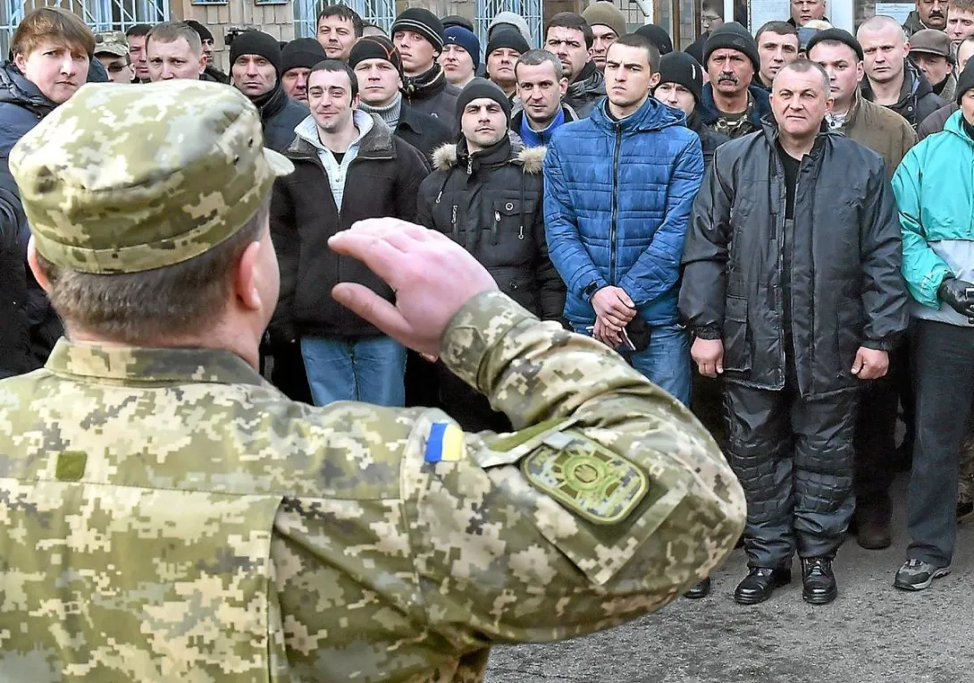 На Украине начались массовые облавы на призывников