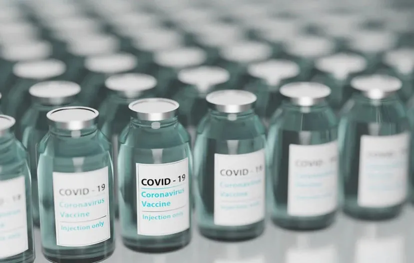 Несколько тысяч севастопольцев записались на вакцинацию от коронавируса