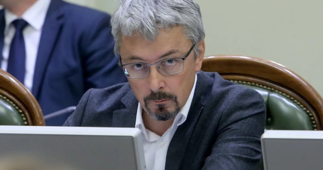 Минкультуры Украины будет добиваться блокировки в YouTube аккаунтов трех телеканалов
