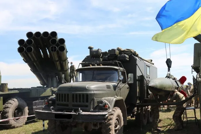 Боеприпасы не доехали: в Донбассе взорвался грузовик ВСУ, есть жертвы
