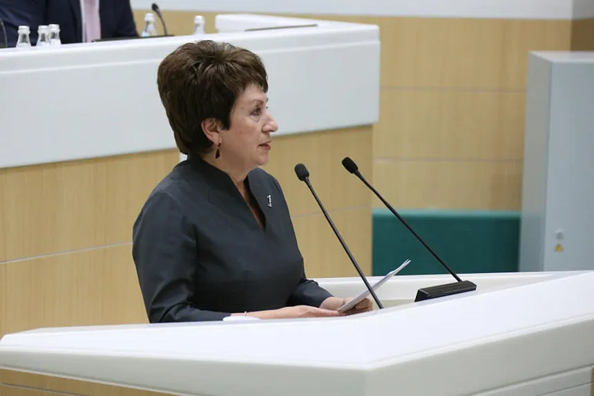 Сенатор от Севастополя отчиталась о защите прав человека в период пандемии