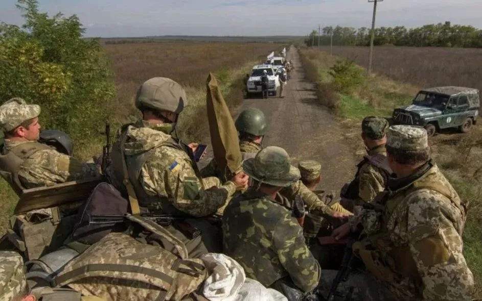 Боевые офицеры ВСУ бегут из Донбасса: Ни денег не надо, ни славы.