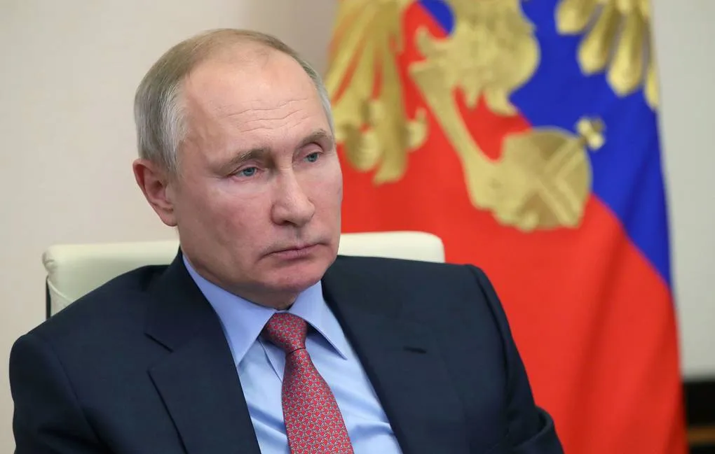 Путин назвал закрытие телеканалов на Украине проявлением двойных стандартов