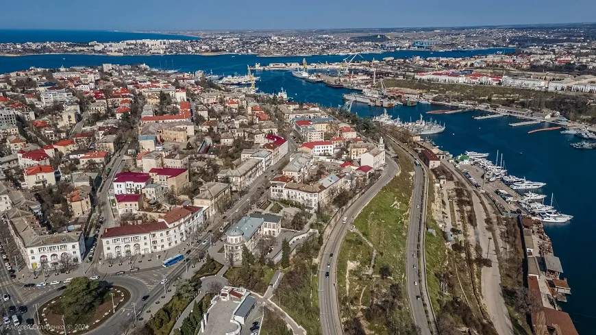 Севсети#1188: Севастополь под крылом, ловкий воришка и ликвидация ямочности