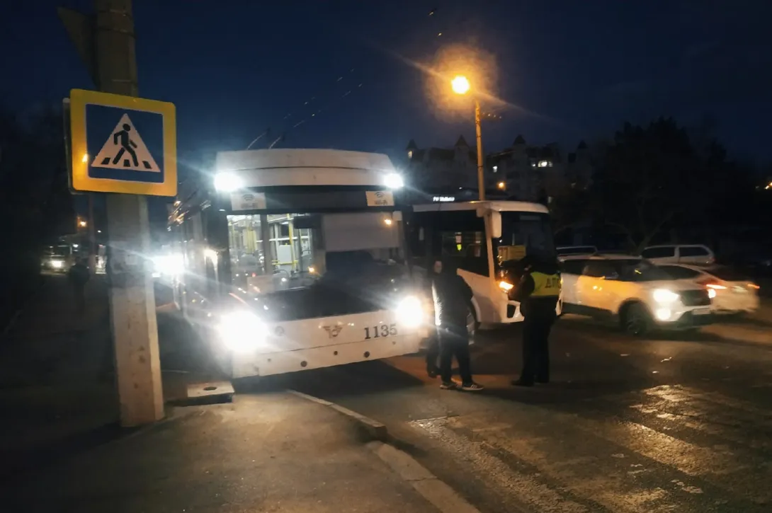 Тройное ДТП практически остановило движение в центре Севастополя