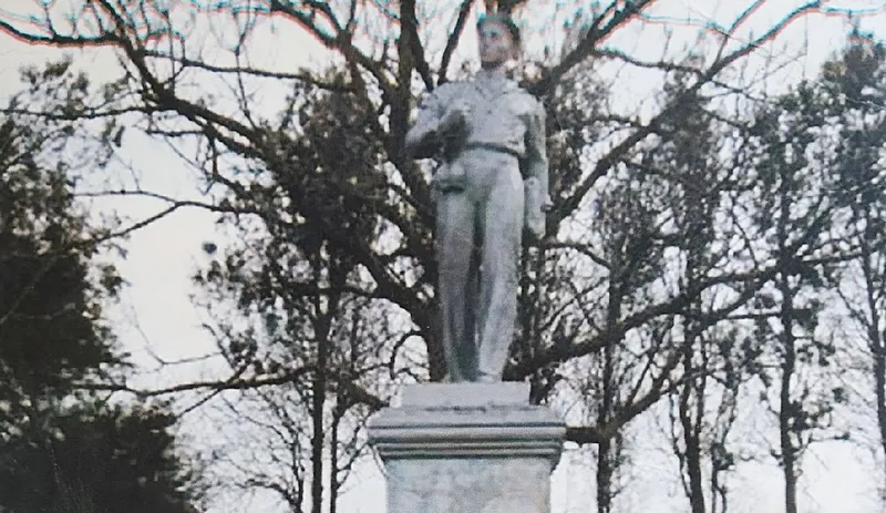 В Крыму потеряли памятник героям Великой Отечественной войны