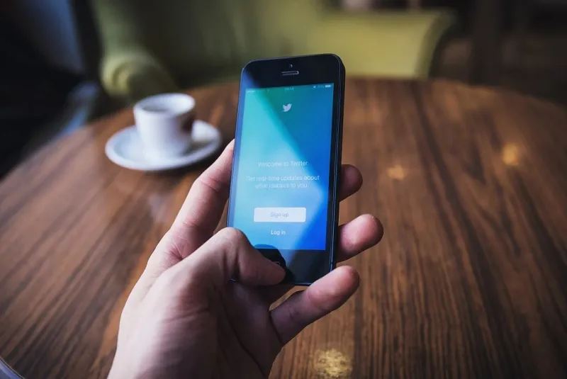 Twitter признал, что работа сети действительно замедлена в России