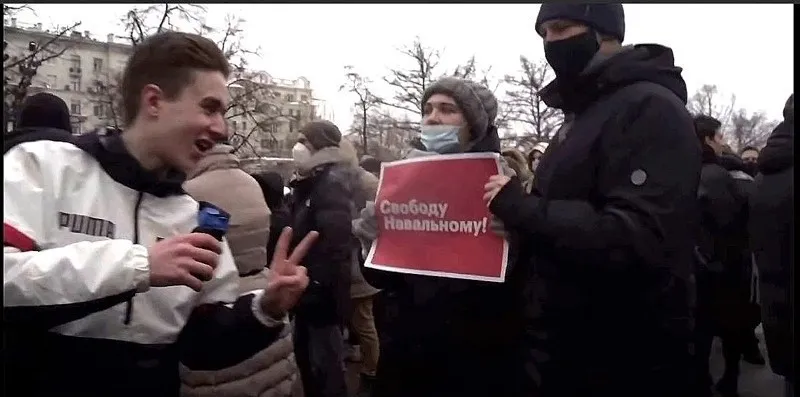 Политологи оценили «массовость» будущих акций протестов сторонников Навального