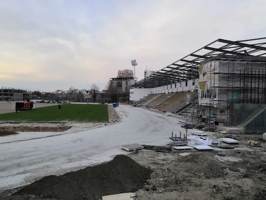 Стадион 200-летия Севастополя откроют этим летом