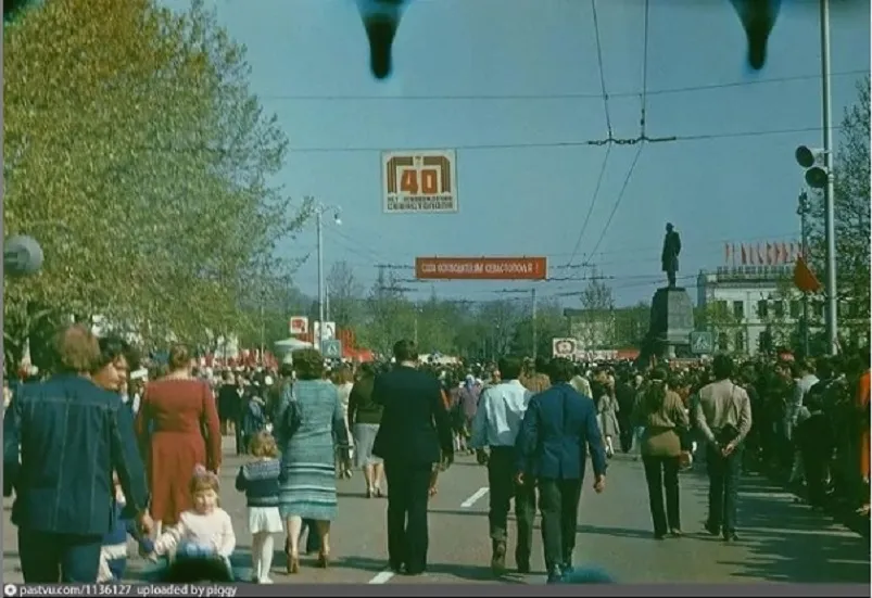 СевСети #1202: Севастополь на параде, поиск свидетелей и густонаселенные свалки