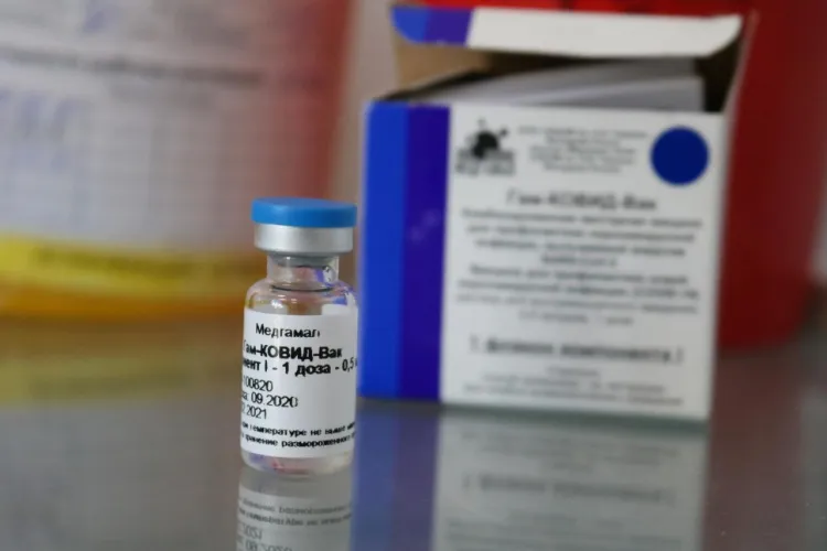 Севастопольцев просят не переживать из-за сложности записи на вакцинацию