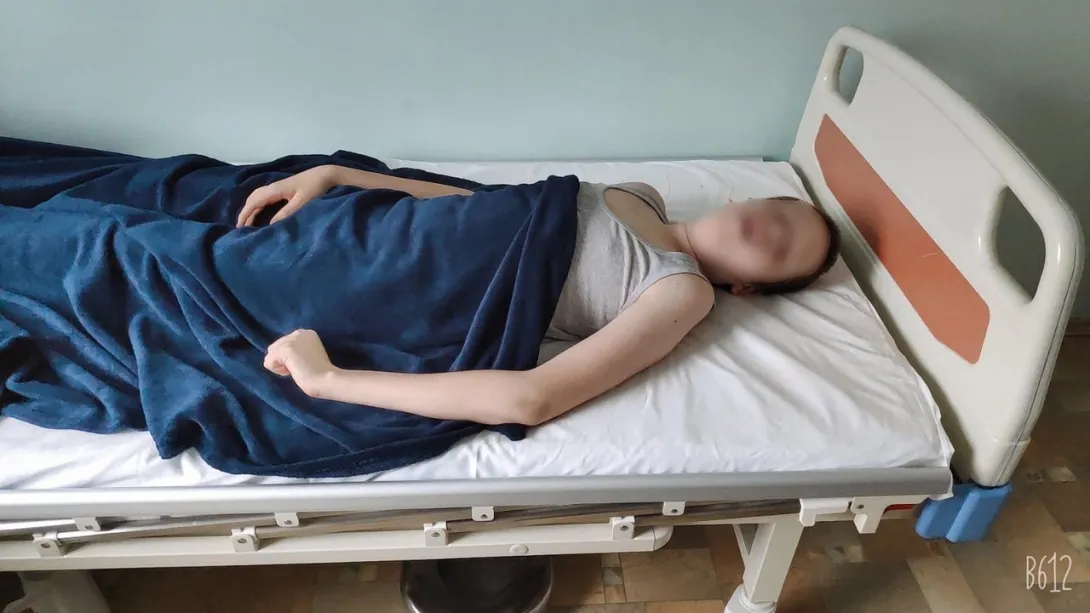 «Не хочу, чтобы это осталось безнаказанным». В севастопольской школе ребёнок-инвалид сломал позвоночник