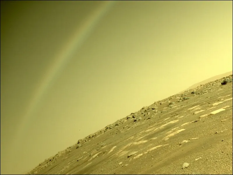 NASA опубликовало фото радуги на Марсе