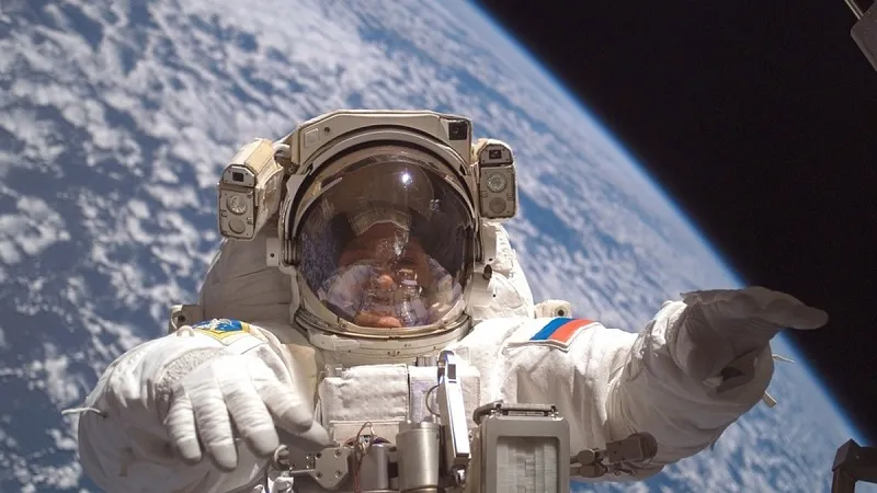 Названа новая зарплата российских космонавтов 