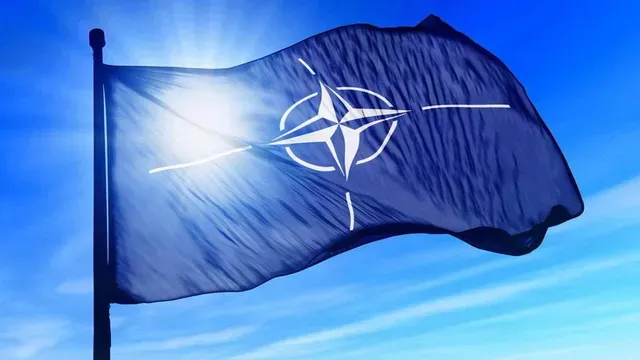 Военный эксперт рассказал, как НАТО развертывает военные базы на Украине