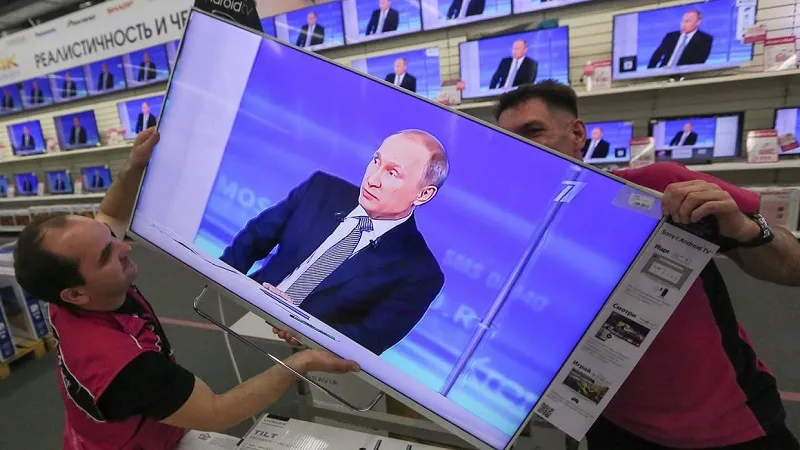 Кремль объяснил ежедневное присутствие Путина в телевизоре