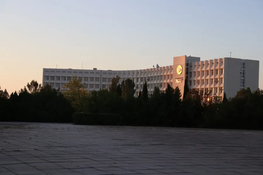 Бомба в Севастопольском университете не найдена