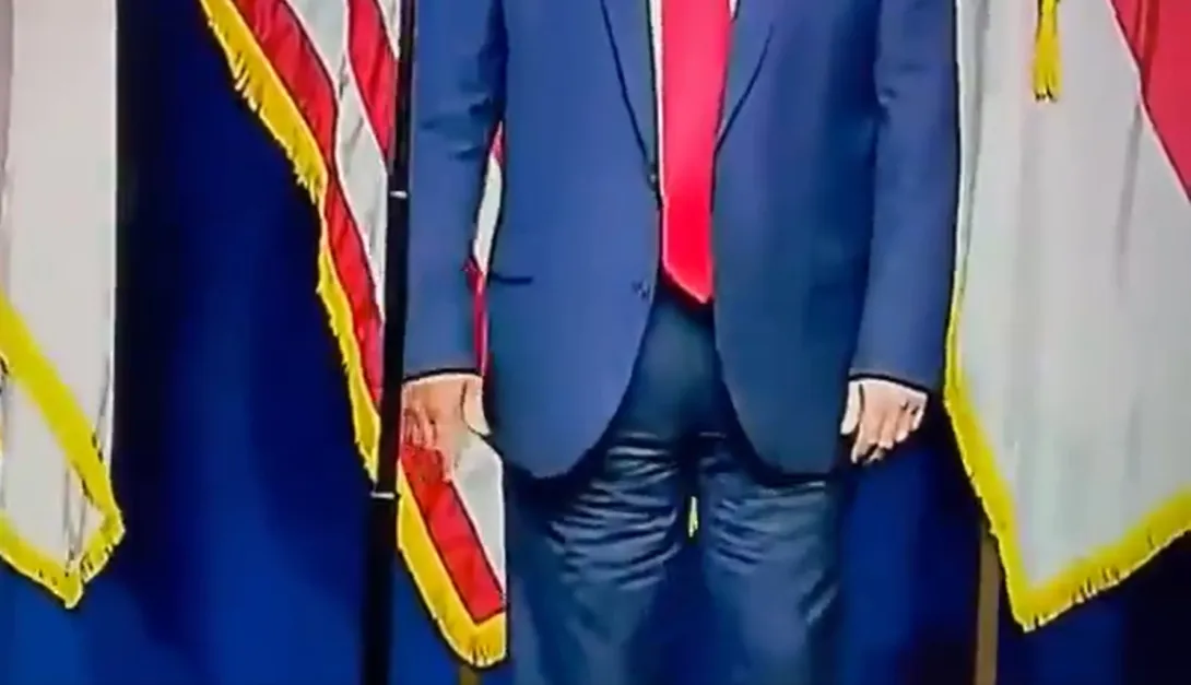 Дональд Трамп шокировал публику своими штанами