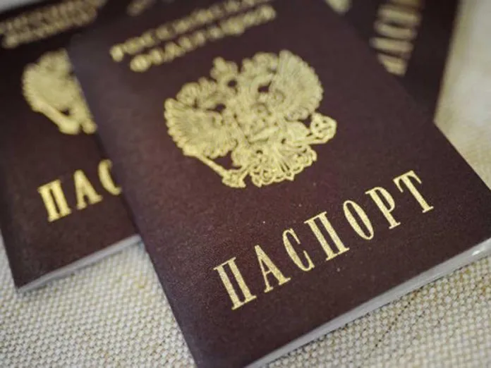 Украина испугалась количества выданных в Донбассе российских паспортов