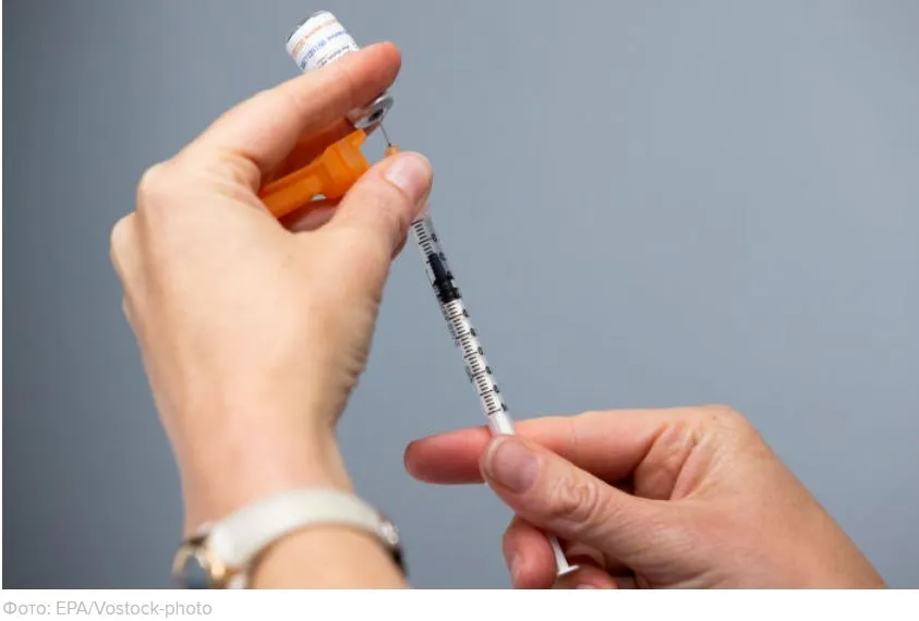 Мужчина умер на Украине после вакцинации Pfizer