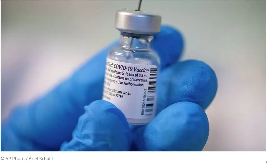 Власти рассказали об украинце, умершем после прививки вакциной Pfizer