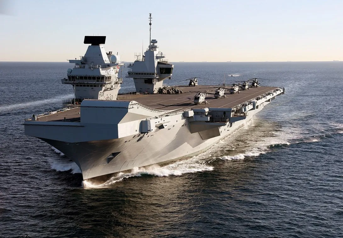 Британия специально проведёт свои корабли через спорные воды