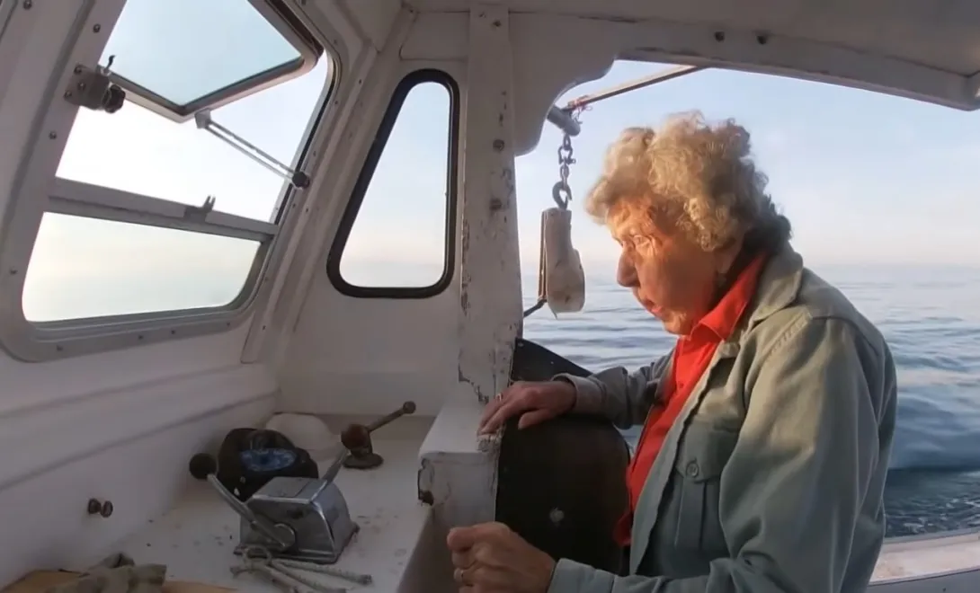 101-летняя женщина назвала море секретом своего долголетия