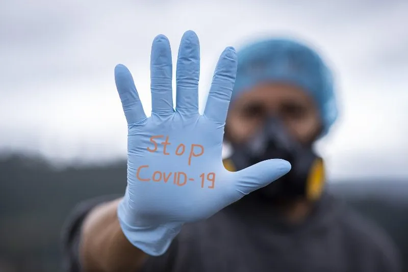 Федералы взяли на мушку непростую ситуацию с коронавирусом в Крыму