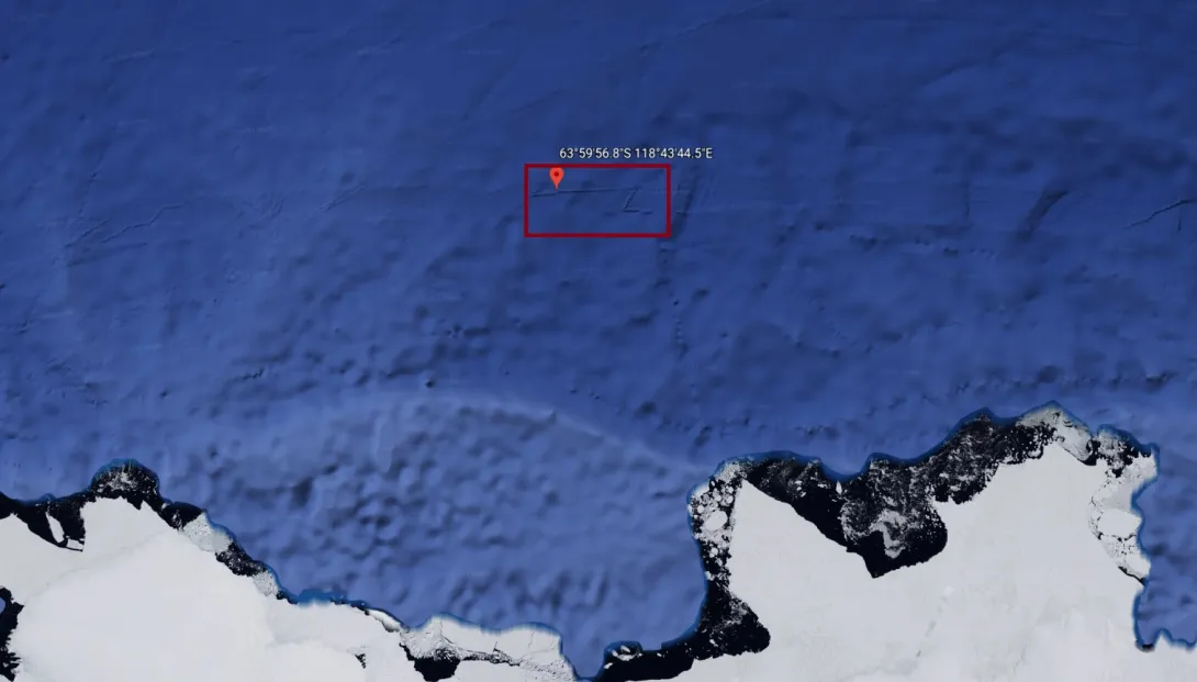 Охотники за НЛО: около Антарктиды найдена база пришельцев 